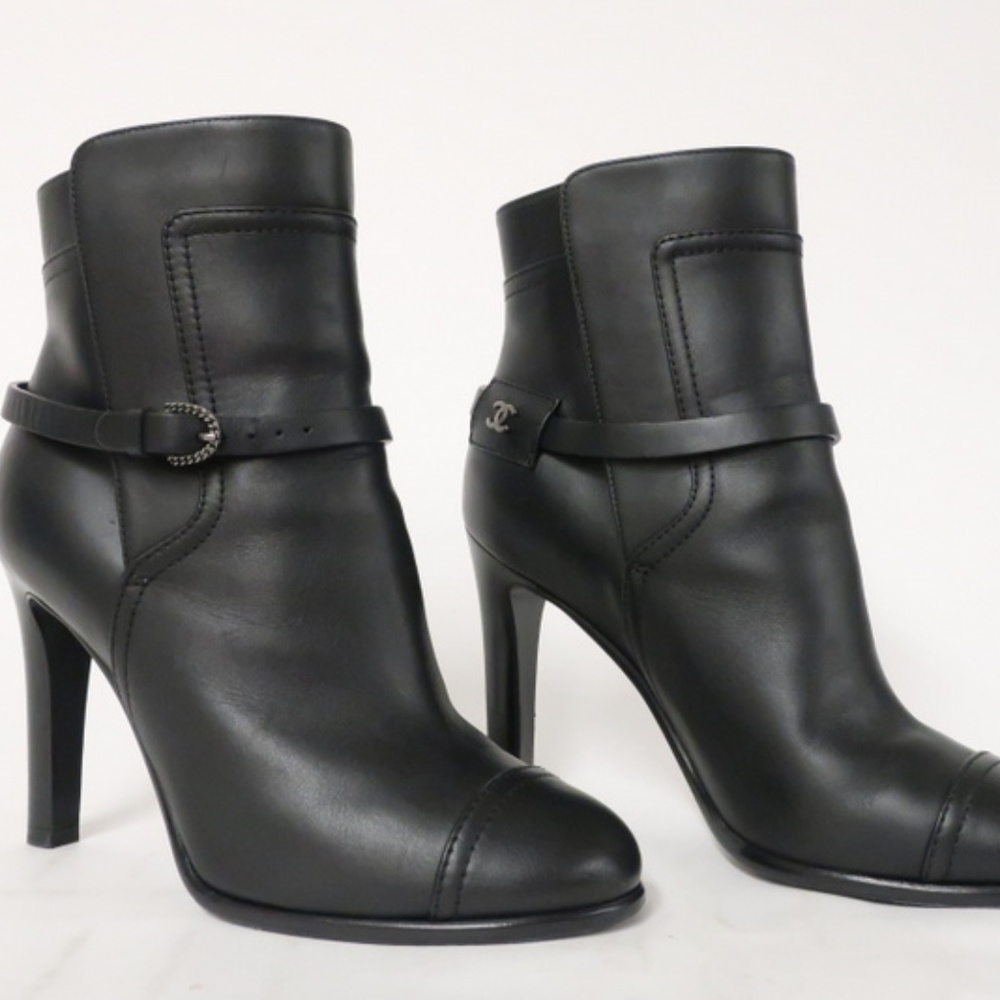 Chanel Cap Toe Ankle Boot Black Leather - Picture 1 of 8